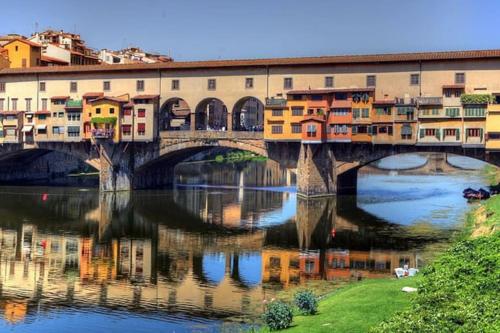 Ponte Vecchio Flat