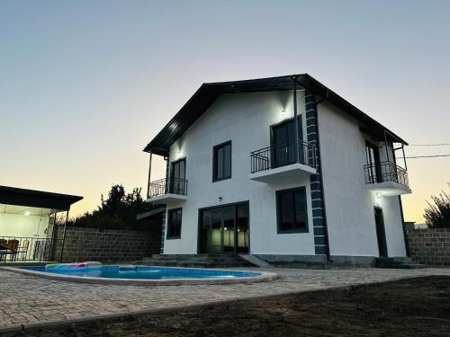 JS House