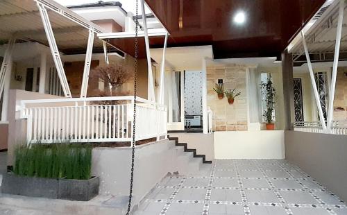 Φωτογραφία από το άλμπουμ του Villa Permata Garden Batu 2 σε Karangploso