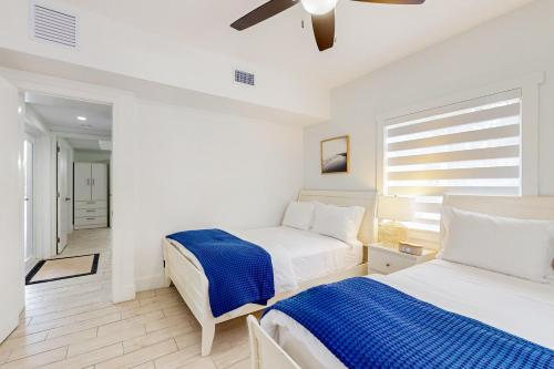 Postel nebo postele na pokoji v ubytování Corner Kay