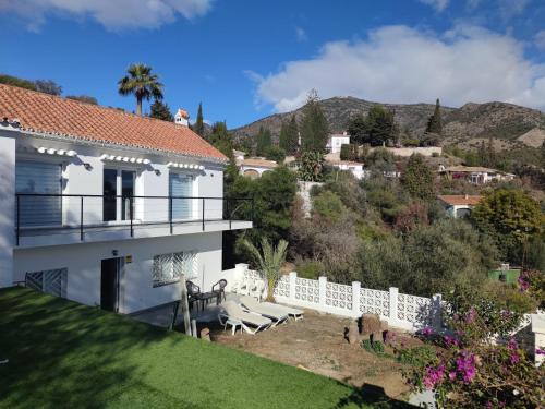 Planta independiente en Villa Primavera