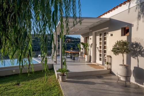 Canyon 1 Elegant villa with private pool