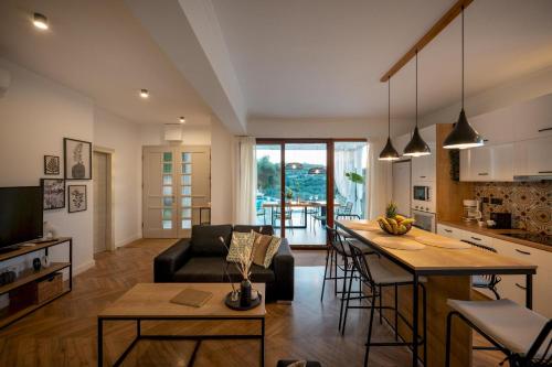 Canyon 1 Elegant villa with private pool