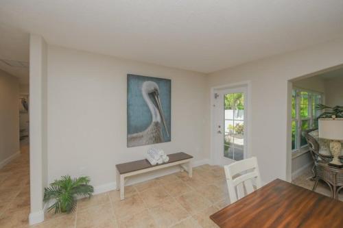PRETTY PALMS home – Photos 3