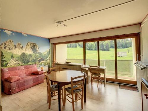 Jouvencelles au pied des pistes