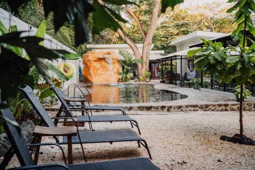 Taman di luar EcoVillas Las Melinas
