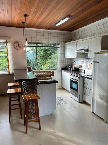 Dapur atau dapur kecil di Karin's Haus Hospedaria