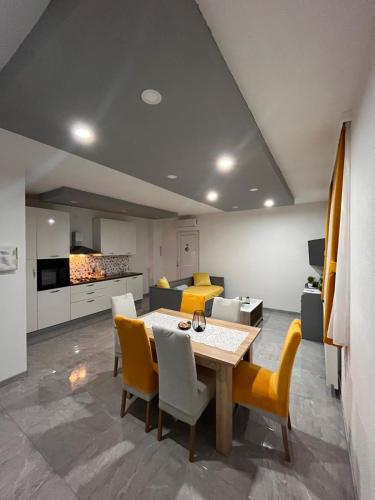 Η κουζίνα ή μικρή κουζίνα στο Apartman Rita
