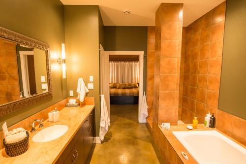 Crooked Tree Guest Suites – Photos 3
