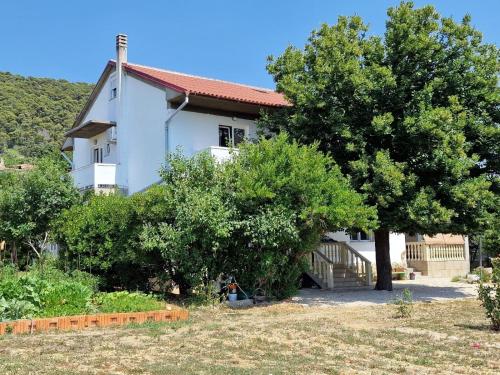 Apartments with parking space Barbat, Rab - 22167