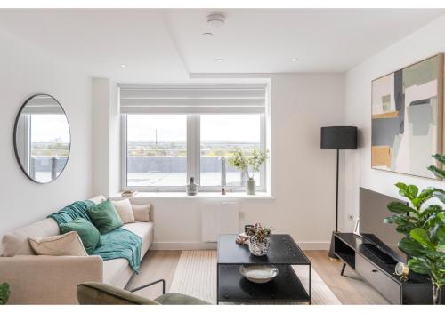Χώρος καθιστικού στο Designer Flat in Prime Location