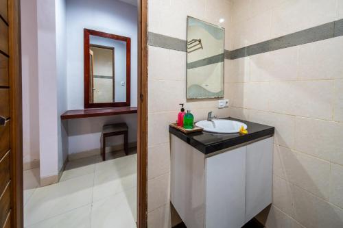 Ein Badezimmer in der Unterkunft The Kutaya