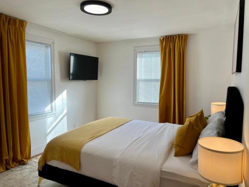 Krevet ili kreveti u jedinici u okviru objekta New! JXNBnB - Entire House in Boston, Mass