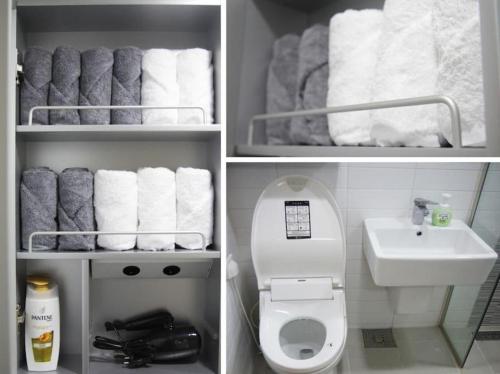 trzy zdjęcia łazienki z toaletą i ręcznikami w obiekcie LAKE VIEW LOFT JAMSIL w Seulu