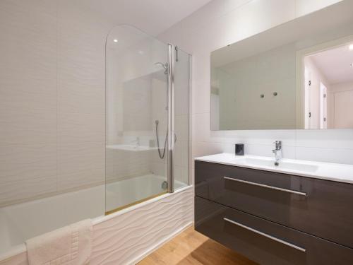 Koupelna v ubytování Townhouse San Sebastia by Sunvillas Mallorca