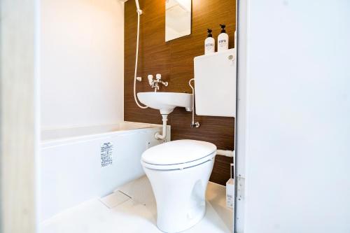 Shinjuku Ryokan Retreat丶Local Tokyo Experience & Short Trips Hub丶walk to Shinjuku station Y05C