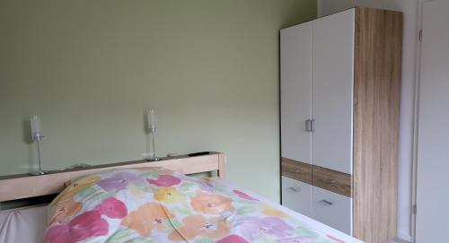 Postel nebo postele na pokoji v ubytování Ullas Gästehaus
