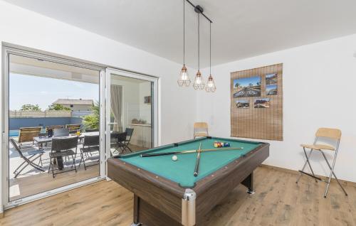 Modern Villa OL&JU for 9 persons in Pula only 1.5 km from the beach with Pool Heating