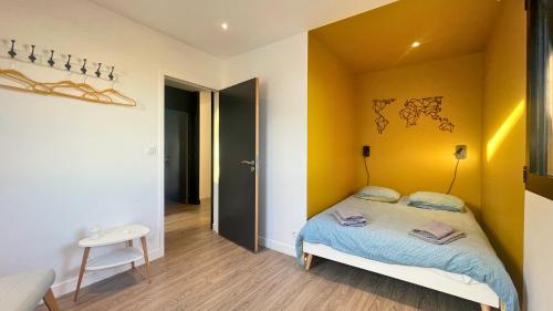 Afbeelding uit fotogalerij van AU 43 BIS in Granville