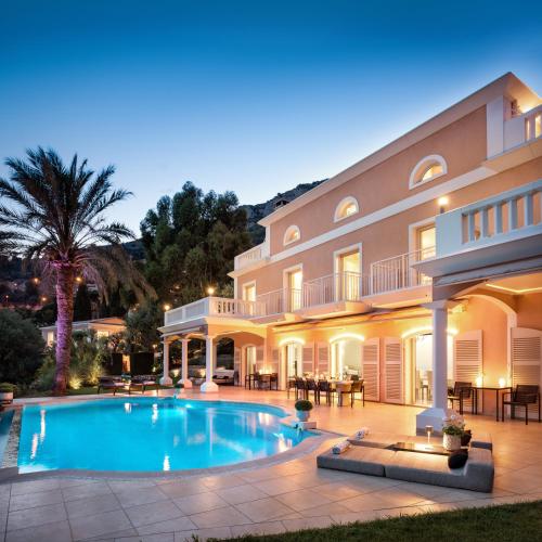 Villa Monaco - Luxury Exclusive Living