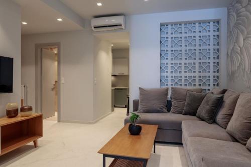 Azalea Luxury Apartment