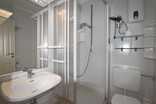 Kylpyhuone majoituspaikassa Hochkamp 3B, App 9
