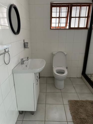 Koupelna v ubytování 39 HOOG STREET