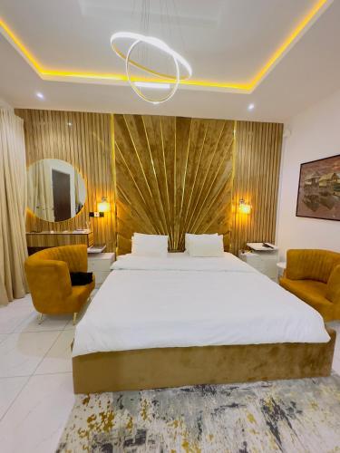 Katil atau katil-katil dalam bilik di Golden Domicile Apartment - Lekki