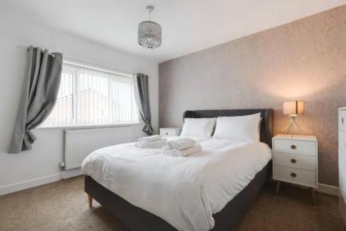 New build house near Trafford Centre with drive photo 10