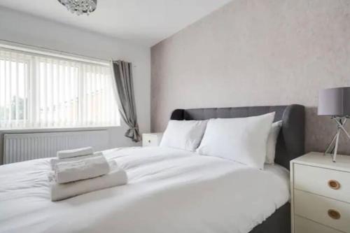 New build house near Trafford Centre with drive photo 17