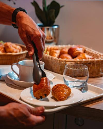 Imagen de la galería de Hôtel du cros d'Auzon, en Saint-Maurice-dʼArdèche