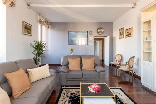 Stunning Center Rome Apartment