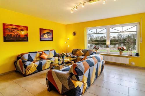 Ruang duduk di Mediterranes Flair mit Seeblick