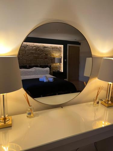 Gallery image of Luxury Grand Studio Apartment @3 in Barnsley