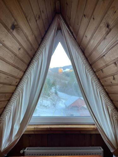 Pemandangan gunung umum atau pemandangan gunung yang diambil dari the country house