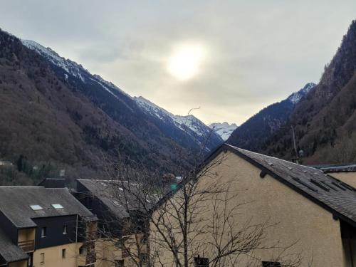 Objekt Joli studio vue sur les montagnes avec balcon zimi