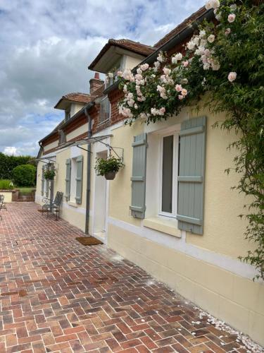 Photo de la galerie de l'établissement LA GUITOUNE, à Thibivillers