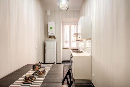 MONTI QUIET AND SPACIOUS APARTMENT