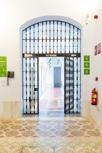 IVY HOUSE photo 22