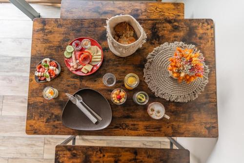 Jídlo v hotelu nebo okolí