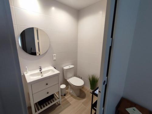 Ένα μπάνιο στο Ecoute s,il vient