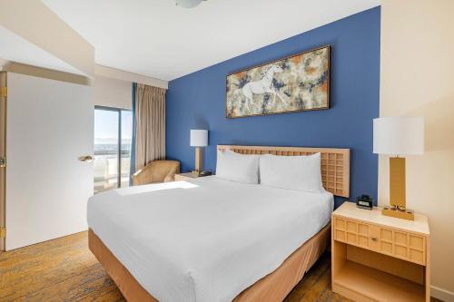 Hilton Vacation Club Polo Towers Las Vegas Image