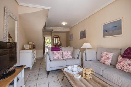 Altamar Townhouse