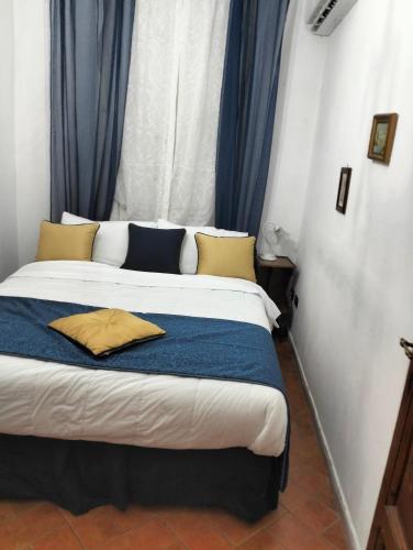 Ένα ή περισσότερα κρεβάτια σε δωμάτιο στο PALACE COMFORT INN