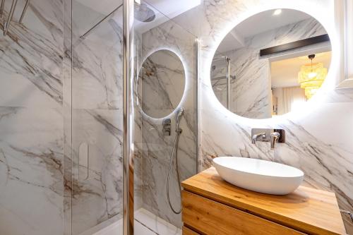 Bany a El Patio de la Luna FreshApartments