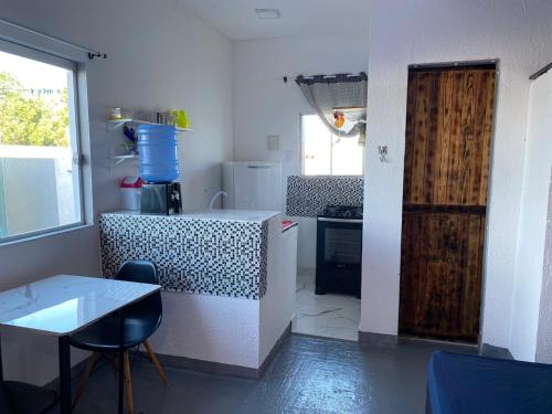 Apartamento Mobiliado na Praia com Piscina