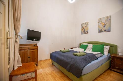 Jackquaters Silver 1054 Budapest, 7 Akadémia utca 1.floor  5.door kép - 3