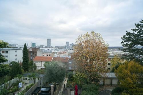 Rare gem with garden and view of Paris