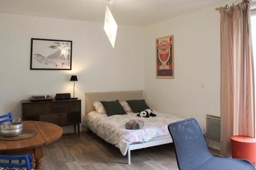 Spacious studio with terrace – Photos 3