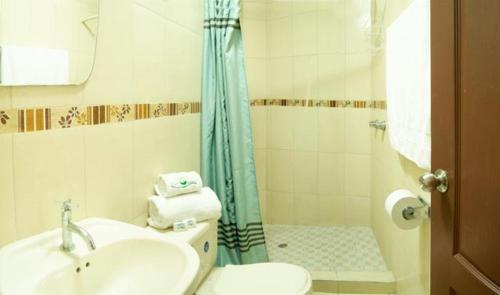 Ванна кімната в Hostal Gemar